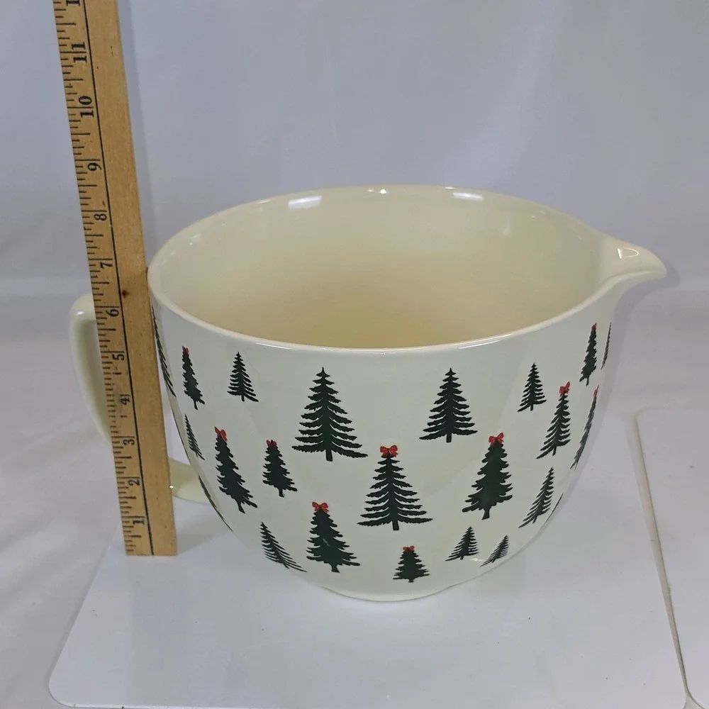 The Bake Shop Christmas Tree Large 12